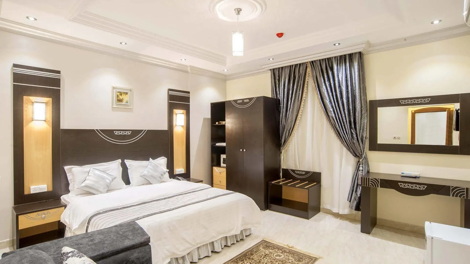 Al Ezzah Palace Hotel Suites Jeddah Aparthotel